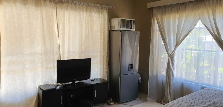 400 Van Heerden St. Capital Park